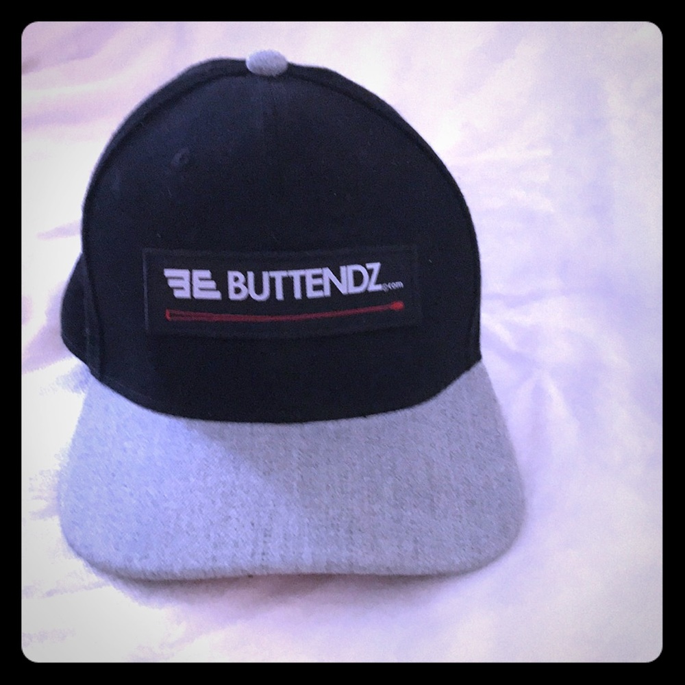 Buttendz snap back
